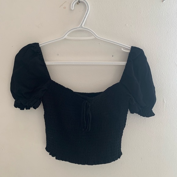 Aritzia Tops - Aritzia Wilfred Smocked Blouse - Black